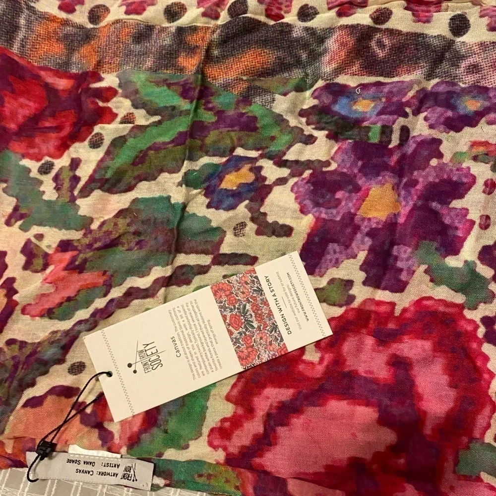 Front Row Society Oblong Digital Floral Pink/Rose Scarf 28” x 80” (FW)